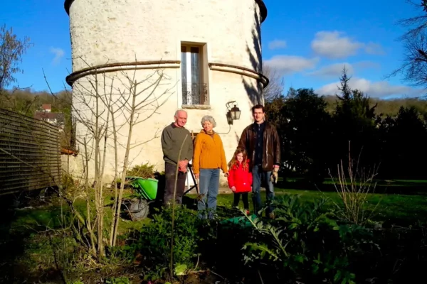 Jean-Pierre, Lisette et Emmanuel cojardinent